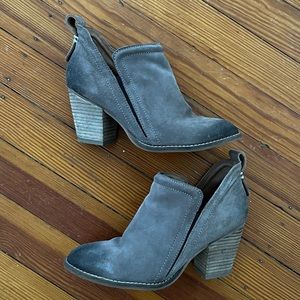 WORN ONCE Jeffrey Campbell booties